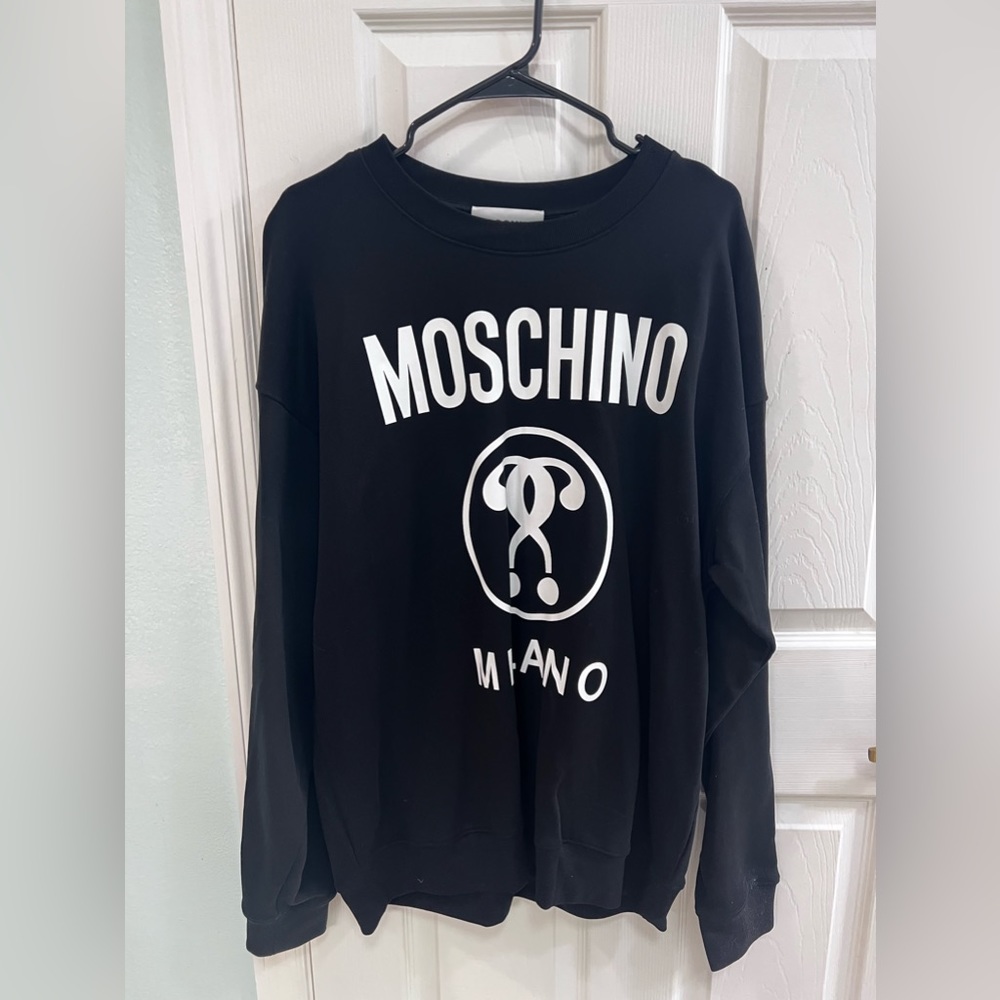 Moschino sweatshirt